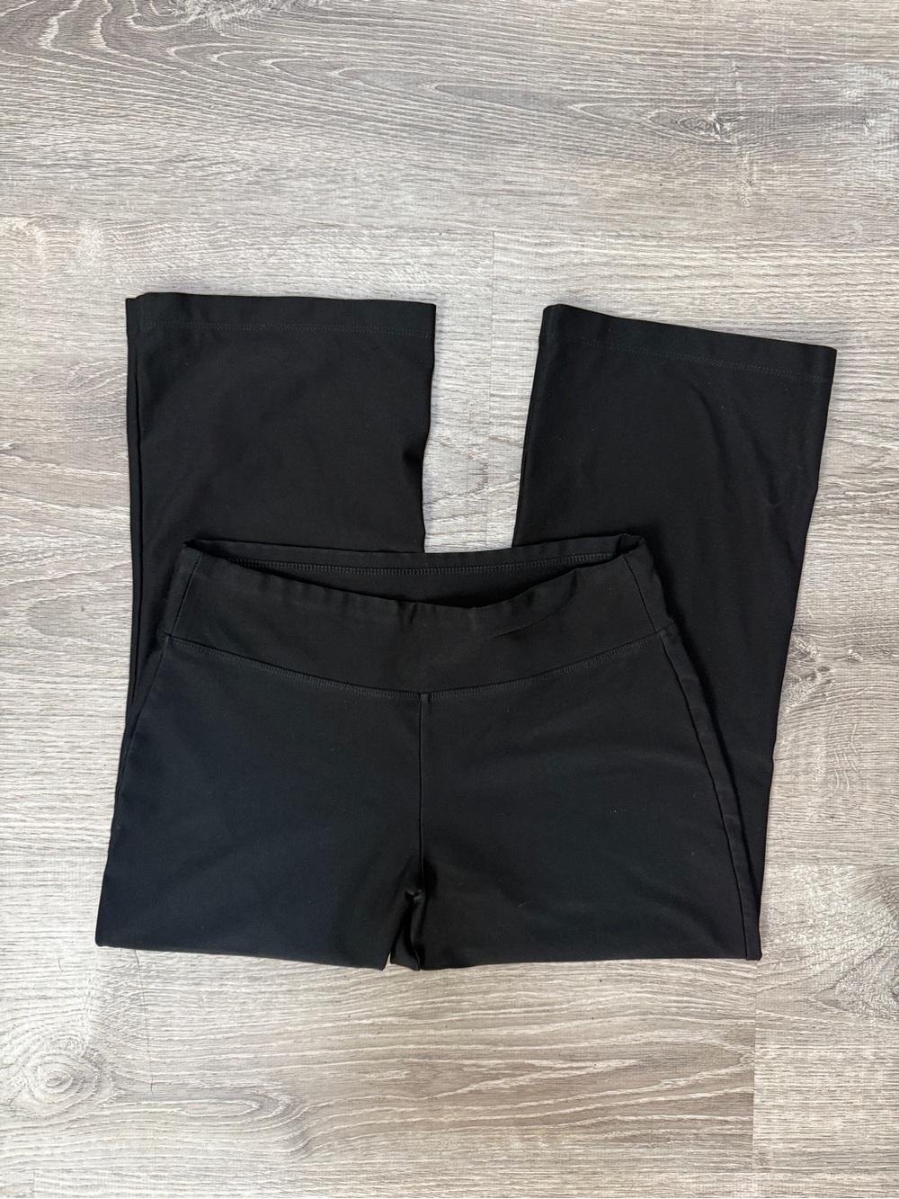 Nike Black Gaucho Capris lowrise